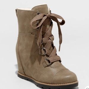 Meet your Posher, Shelby